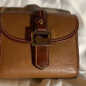 Dooney and Bourke wallet